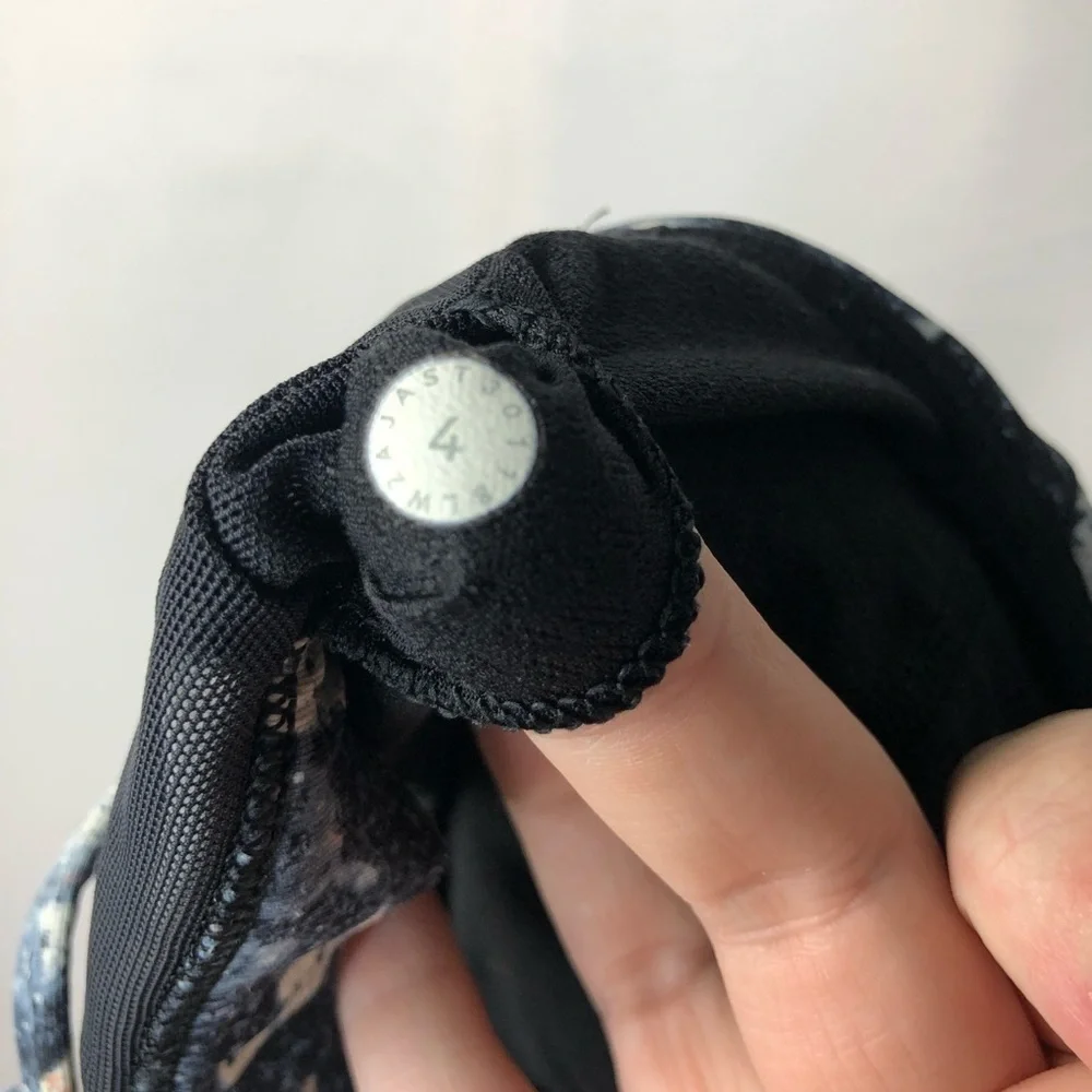Lululemon Free to Be Serene Sports Bra in‎ Spring Bloom Multi 4